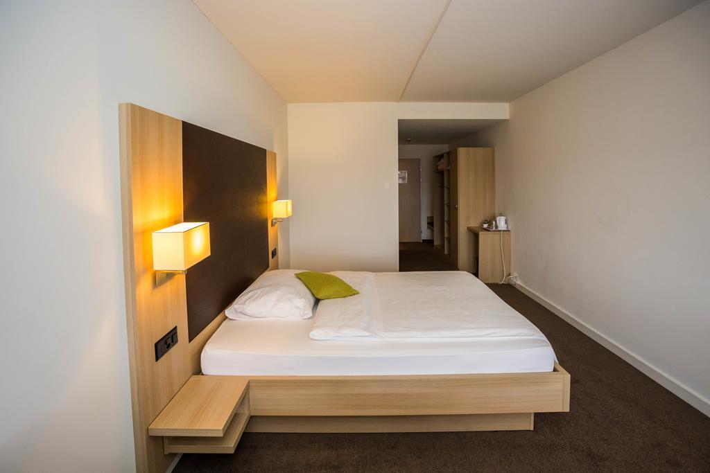 Hotel Hoeri Inn Extérieur photo
